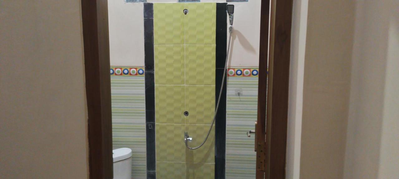 999 Khs 2 Homestay Gilimanuk Exterior foto
