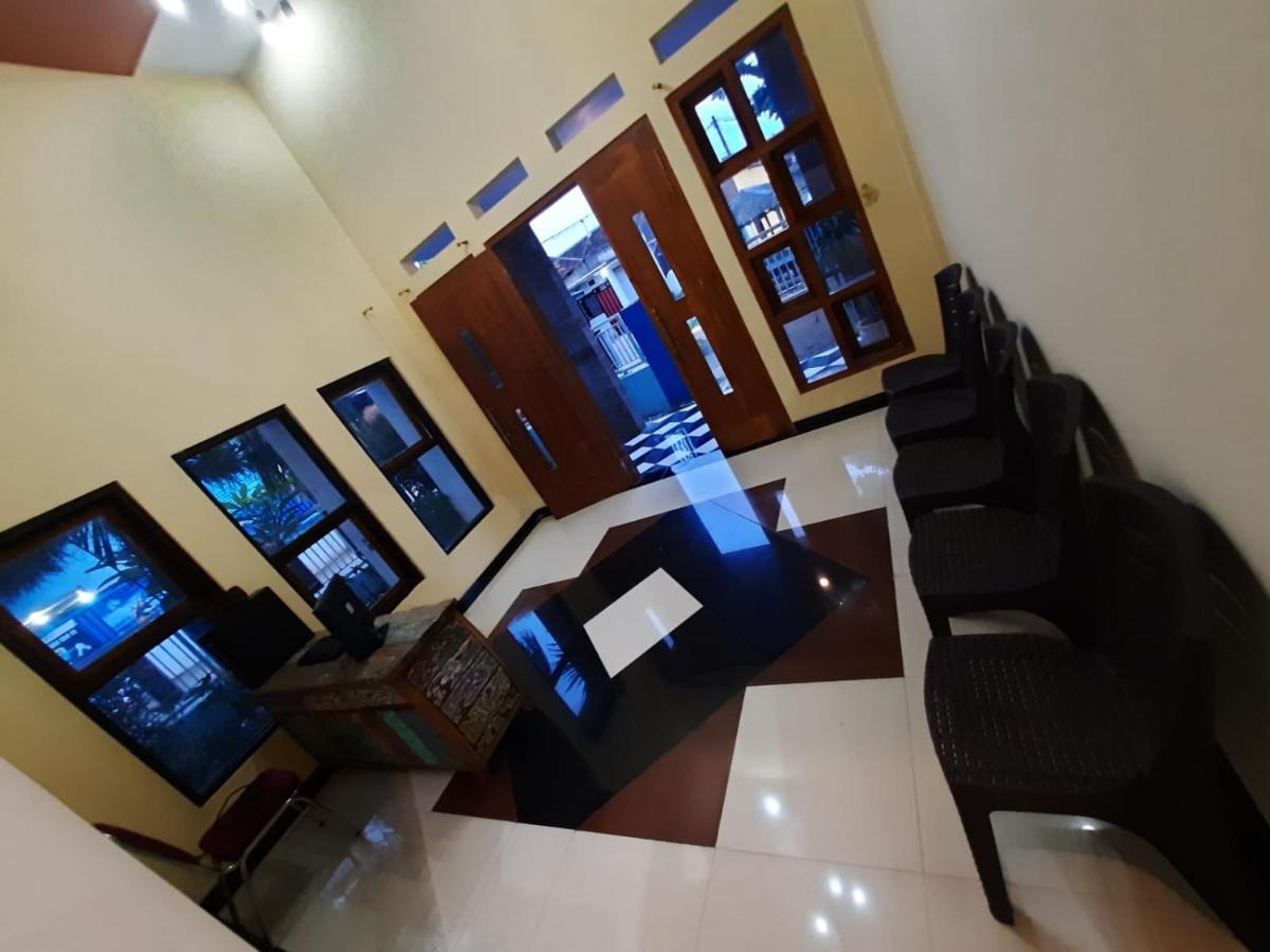 999 Khs 2 Homestay Gilimanuk Exterior foto