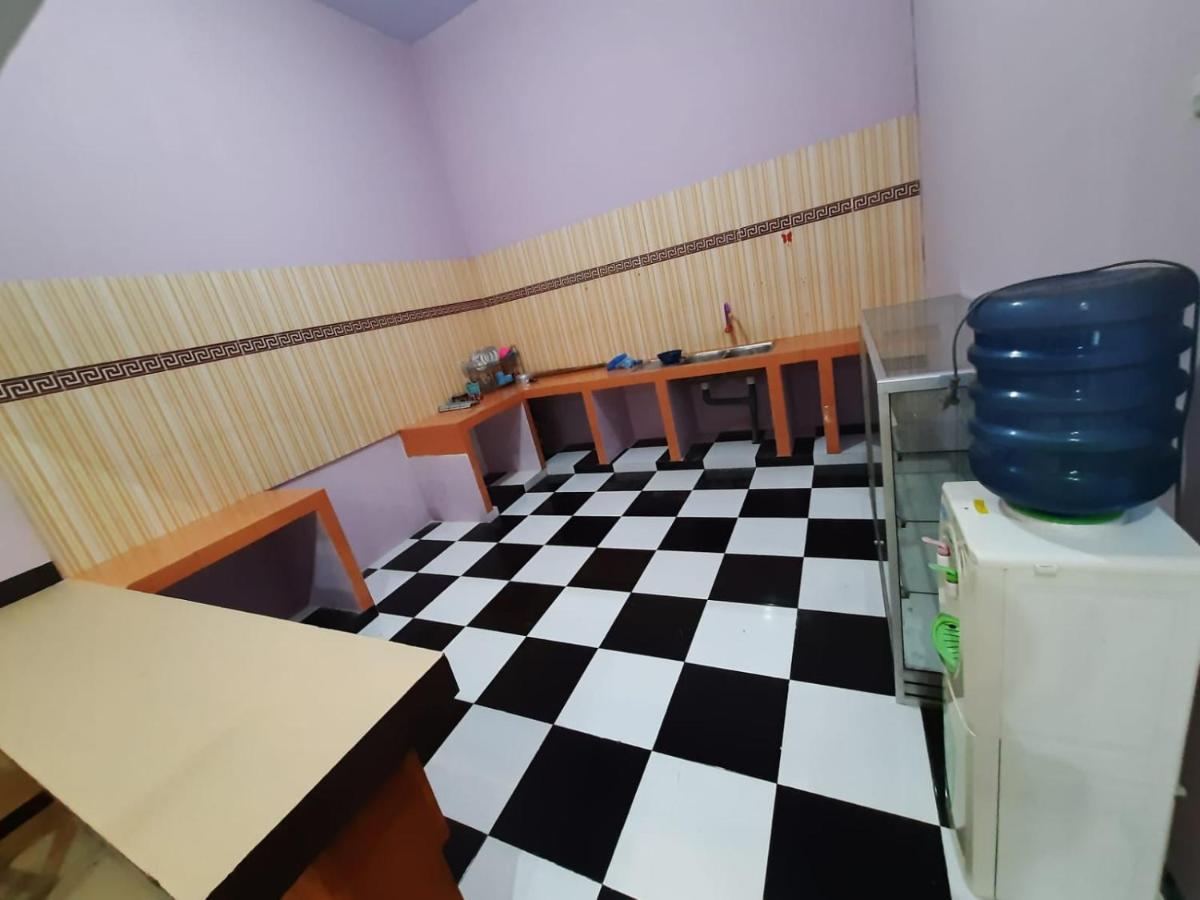 999 Khs 2 Homestay Gilimanuk Exterior foto
